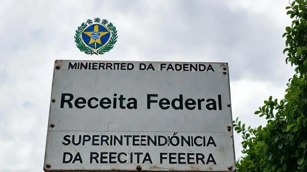 Receita Federal alerta sobre golpes de cobranças falsas