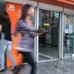 Mudanças nos horários de bancos e INSS para a partida Brasil x Japão