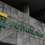 Ibovespa sobe 0,31% e alcança 175 mil pontos com impulso da Petrobras